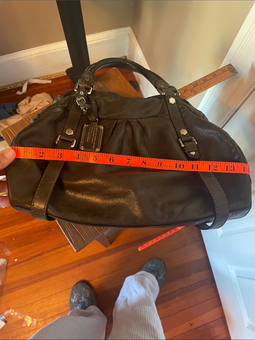 Marc by Marc Jacob’s Dr .Groovee shoulder bag with Metal ID tag - Picture 5 of 16